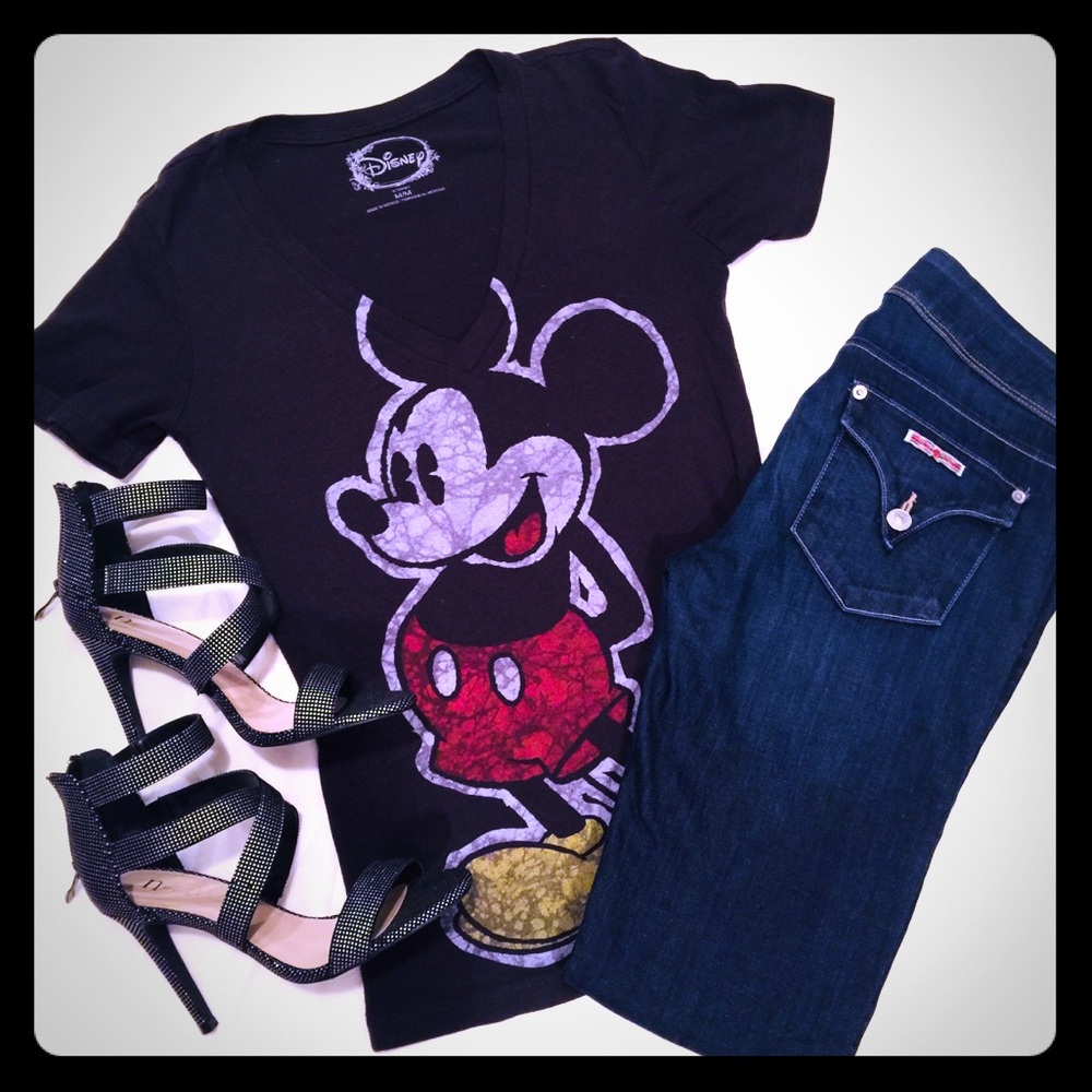 Black Mickey Mouse V-neck T-shirt